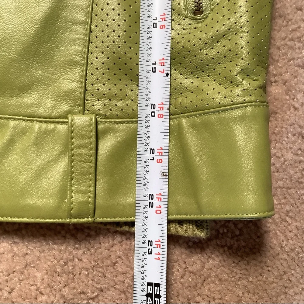 Leather and 100% cotton sweater/jacket.  Size Medium. - Picture 4 of 7